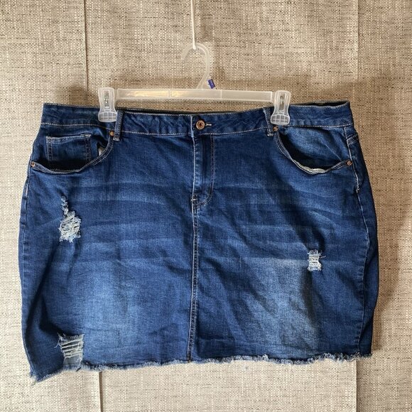 It’s Dresses & Skirts - It's Blue Denim Destress Mini Skirt Women's Size 24W Pockets On Front And Back.
